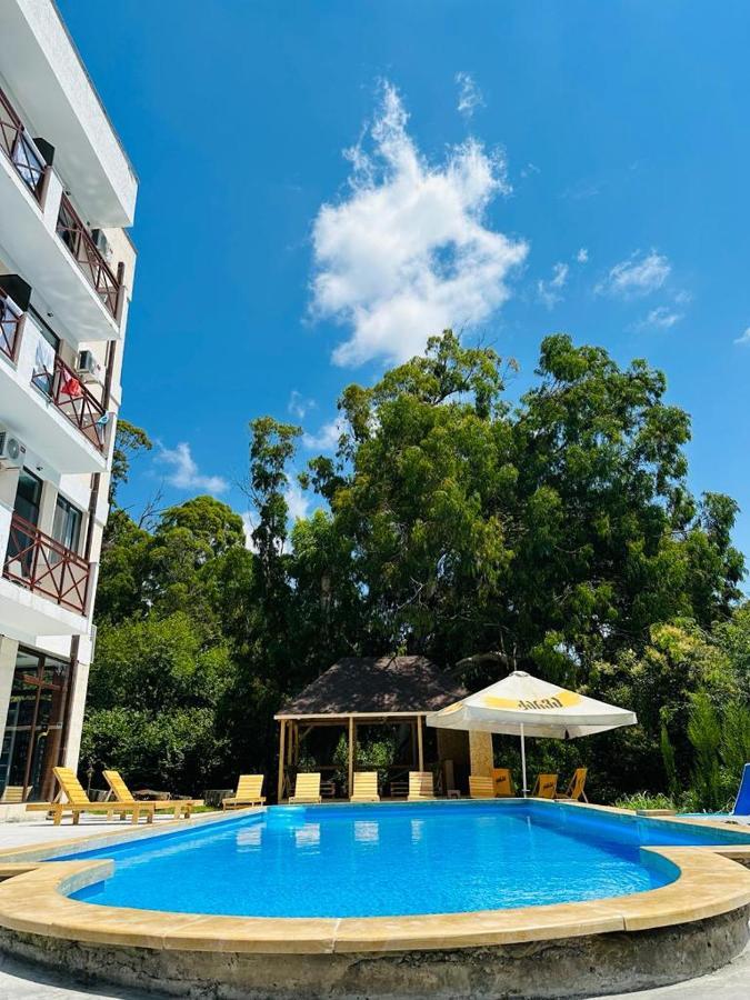 Vita Gardenia Hotel Tsqaltubo Eksteriør billede